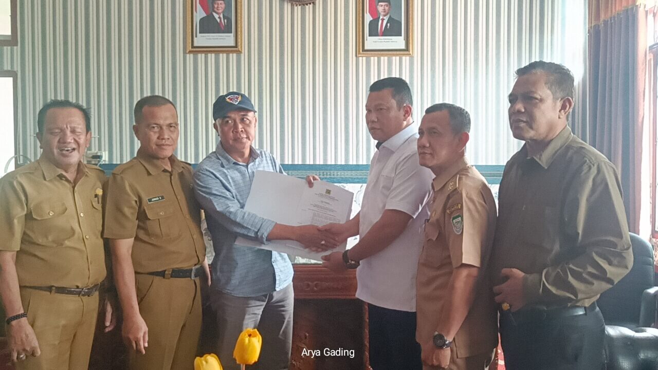 Pimpinan DPRD dan Sekretariat DPRD Seluma Teliti Keabsahan SK DPP PPP Penetapan April Yones