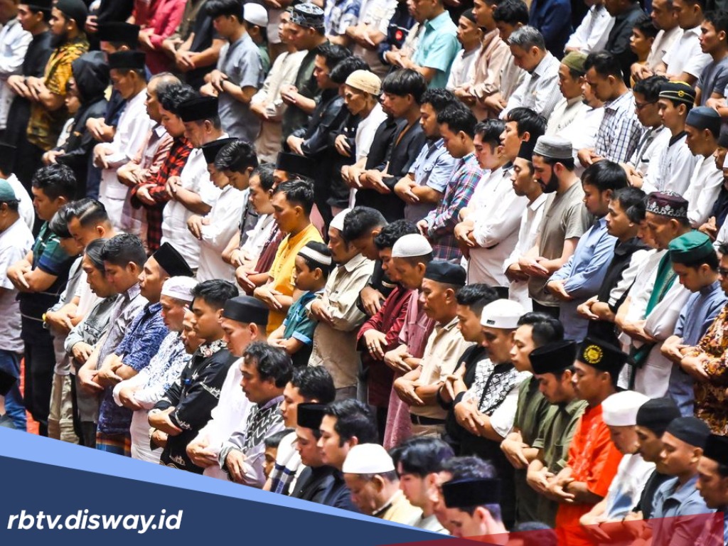 Siap-siap Sholat Id, Ini Bacaan Niat dan Jumlah Takbir Sholat Id