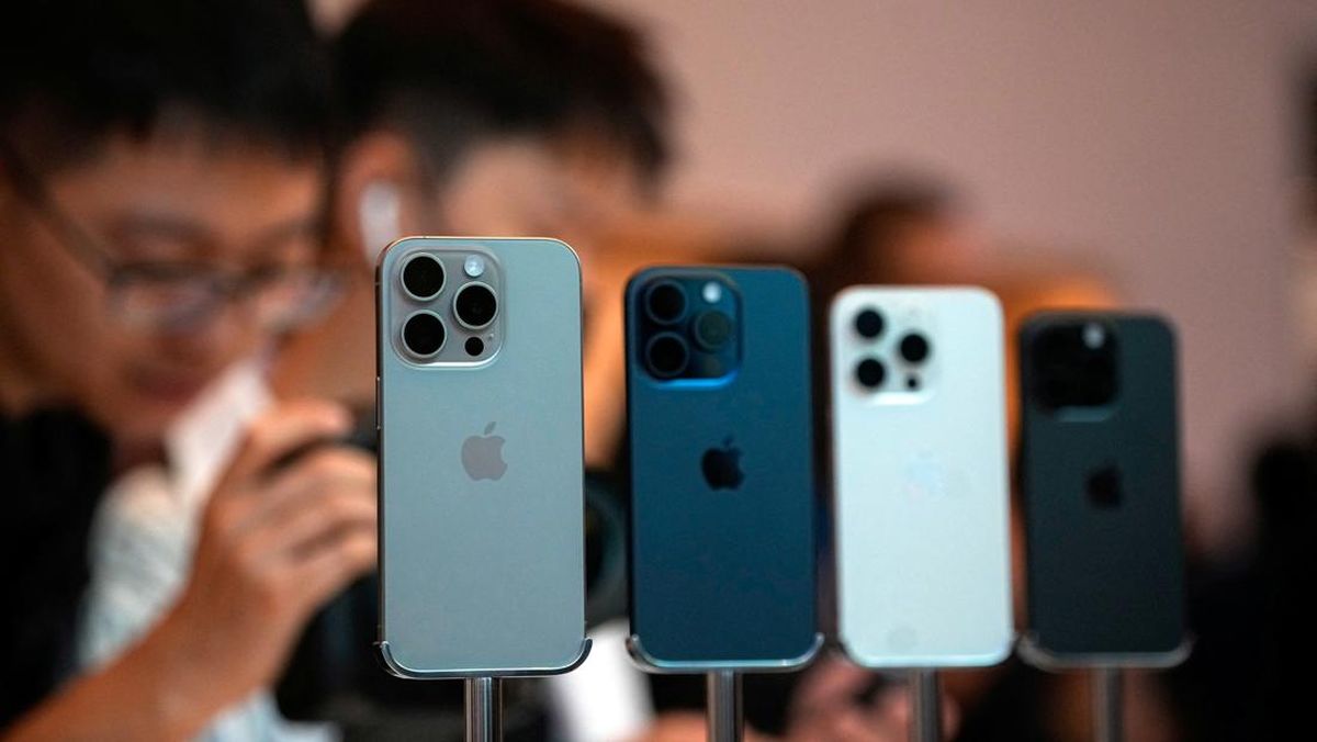 Apple Bangkrut? Penjualan iPhone Anjlok Hampir 50 Persen