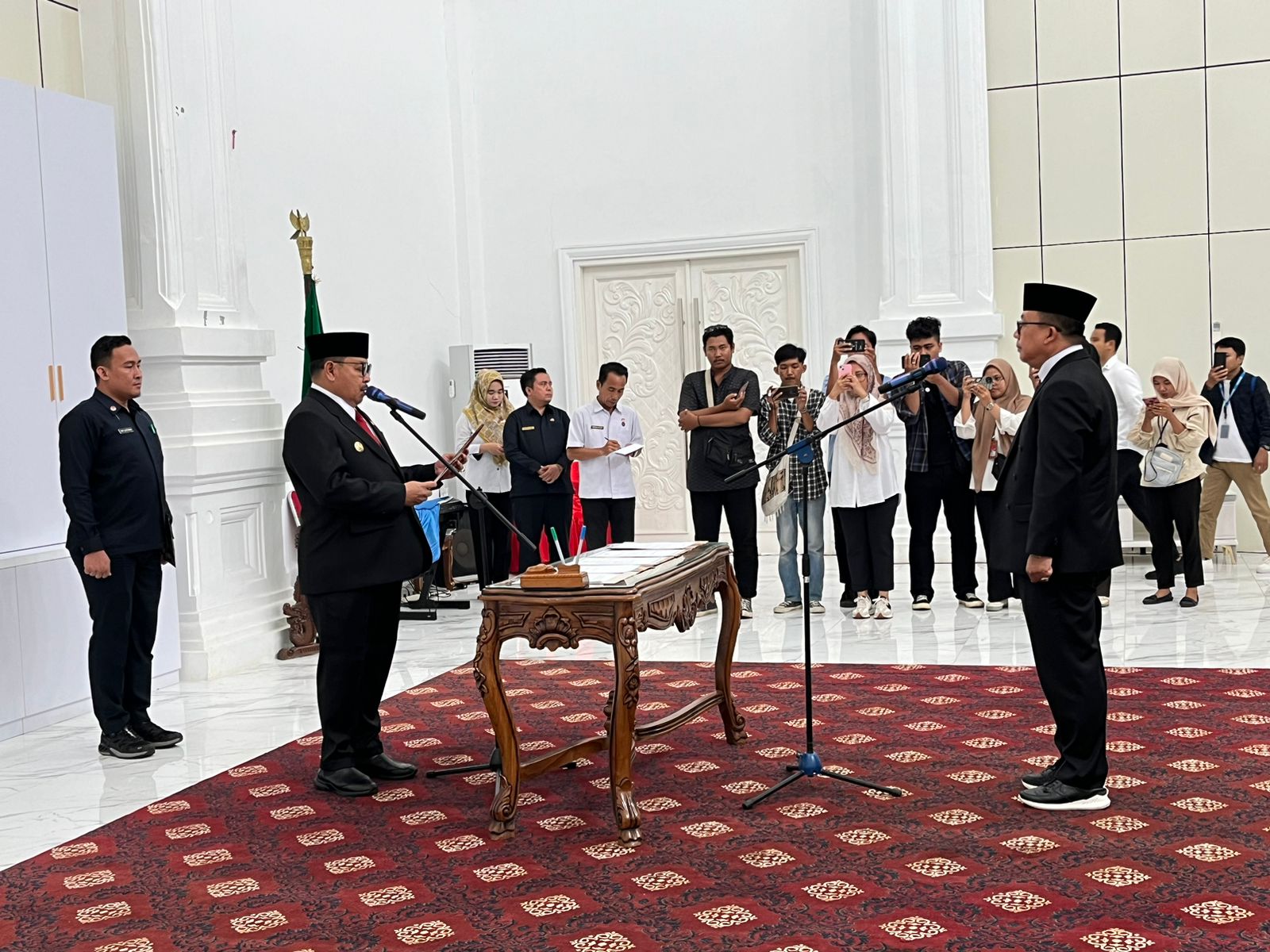 Eko Agusrianto Dilantik jadi Pj Sekda Kota Bengkulu, Arif Gunadi Minta Buang Waktu Santai Karena Banyak Tugas