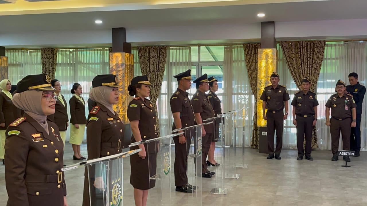 Kajati Bengkulu Lantik Kajari, Koordinator dan Kasubag TU