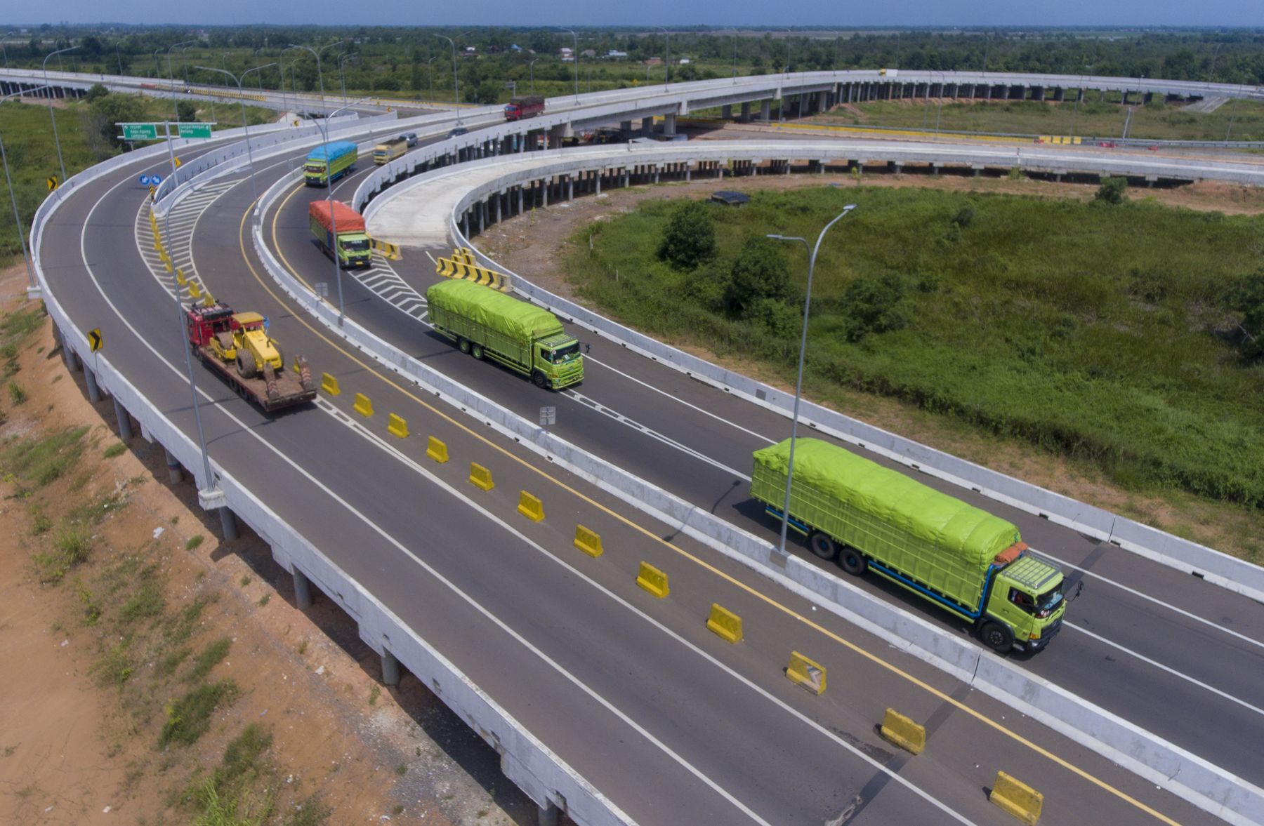 Keliling Sumatera Makin Cepat, Ini Progres Jalan Tol Trans Sumatera 2.800 KM, Tahun Depan Tuntas?