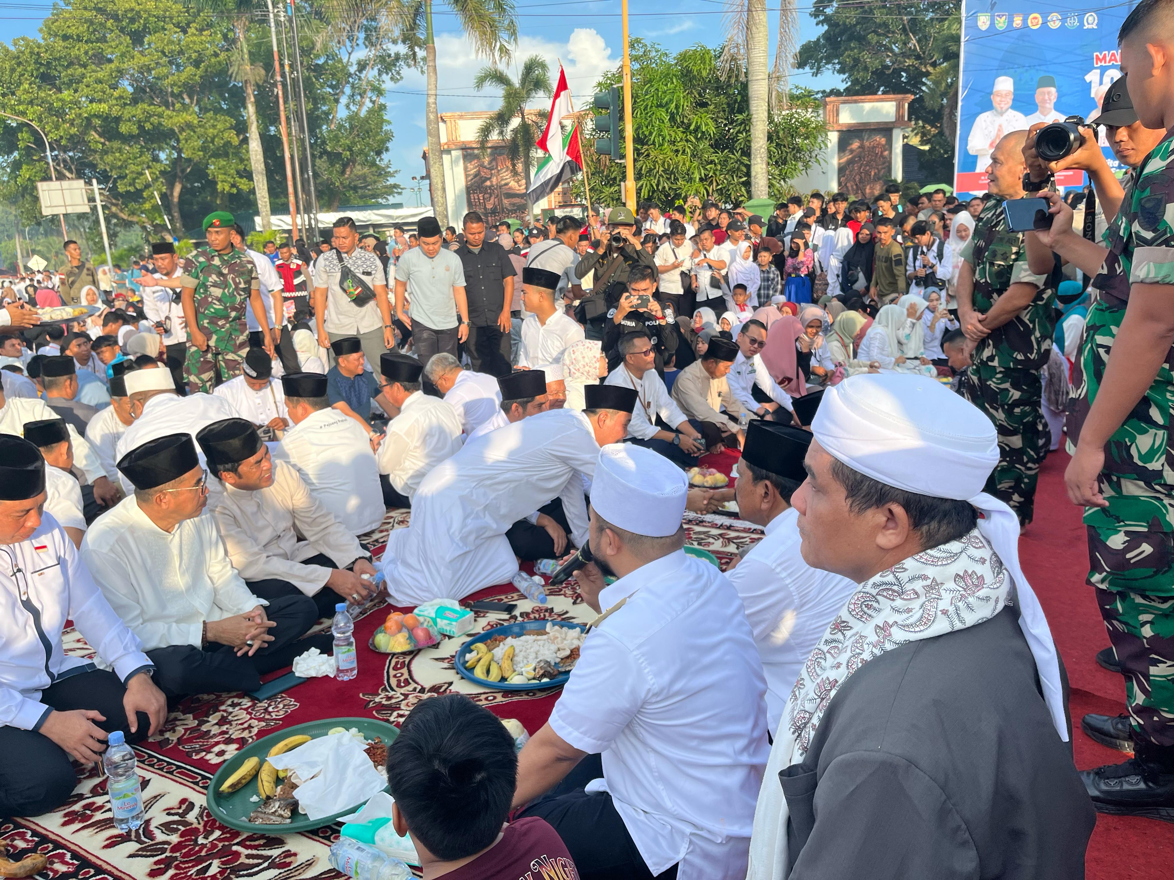 Jawab Pernyataan Warga, Gub Helmi Jelaskan Sumber Dana Makan Akbar Bersama Willie Salim dan Derry Sulaiman
