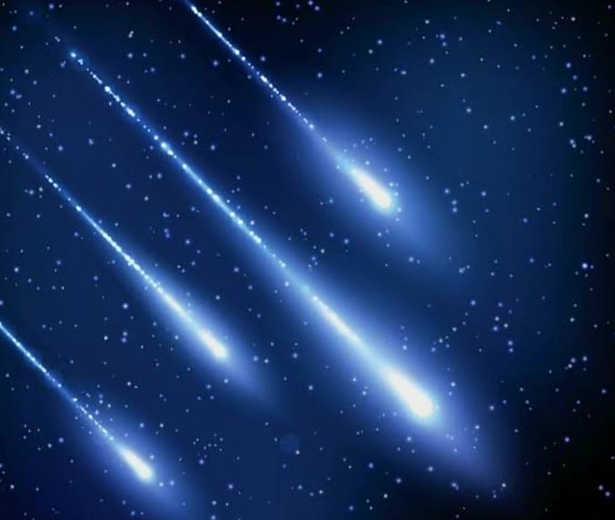 Wow, Malam Takbiran Diwarnai Hujan Meteor Lyrids, Saksikan 10-20 Meteor per Jam