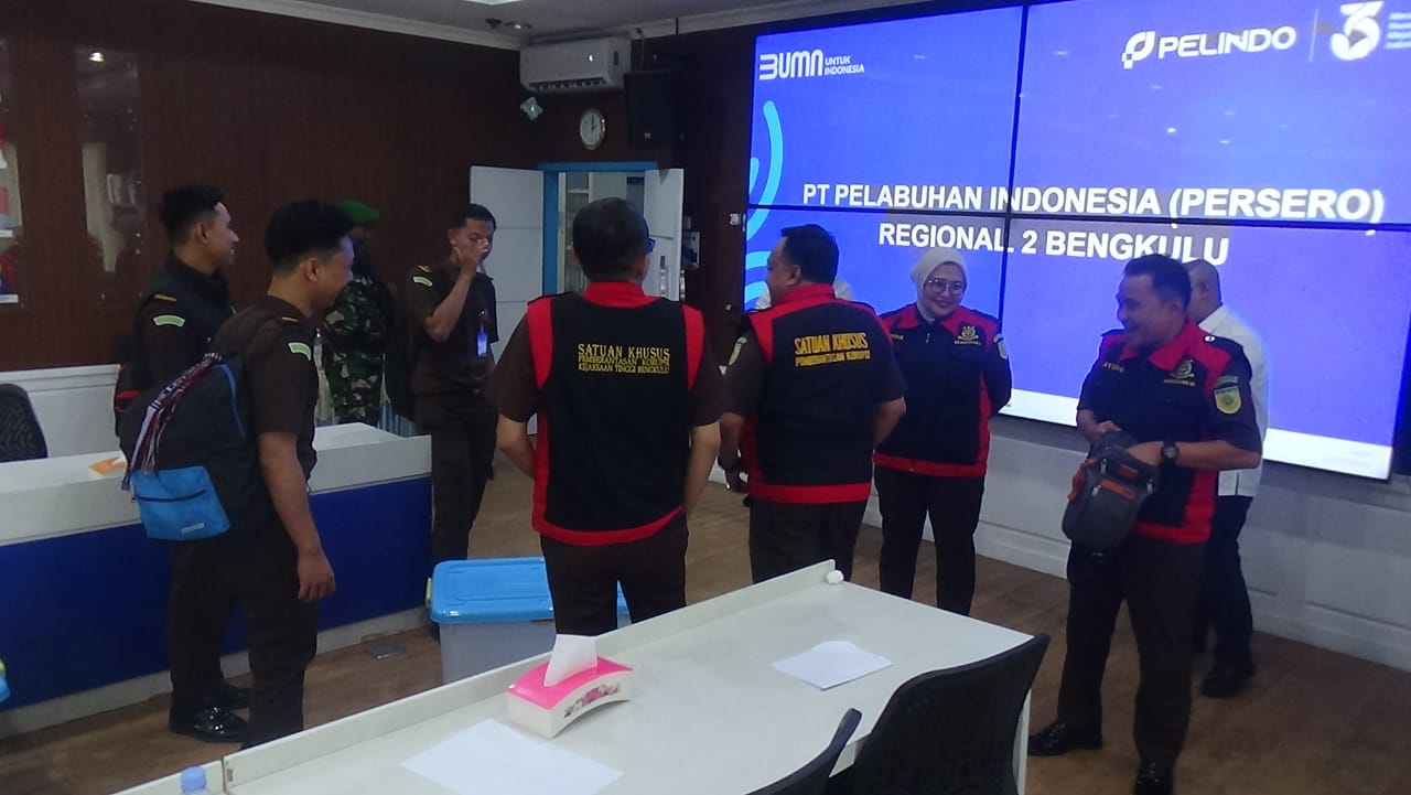 Selain HP GM Pelindo dan Manager, 2 Box Dokumen Disita Kejati Bengkulu di PT Pelindo Regional 2 Bengkulu