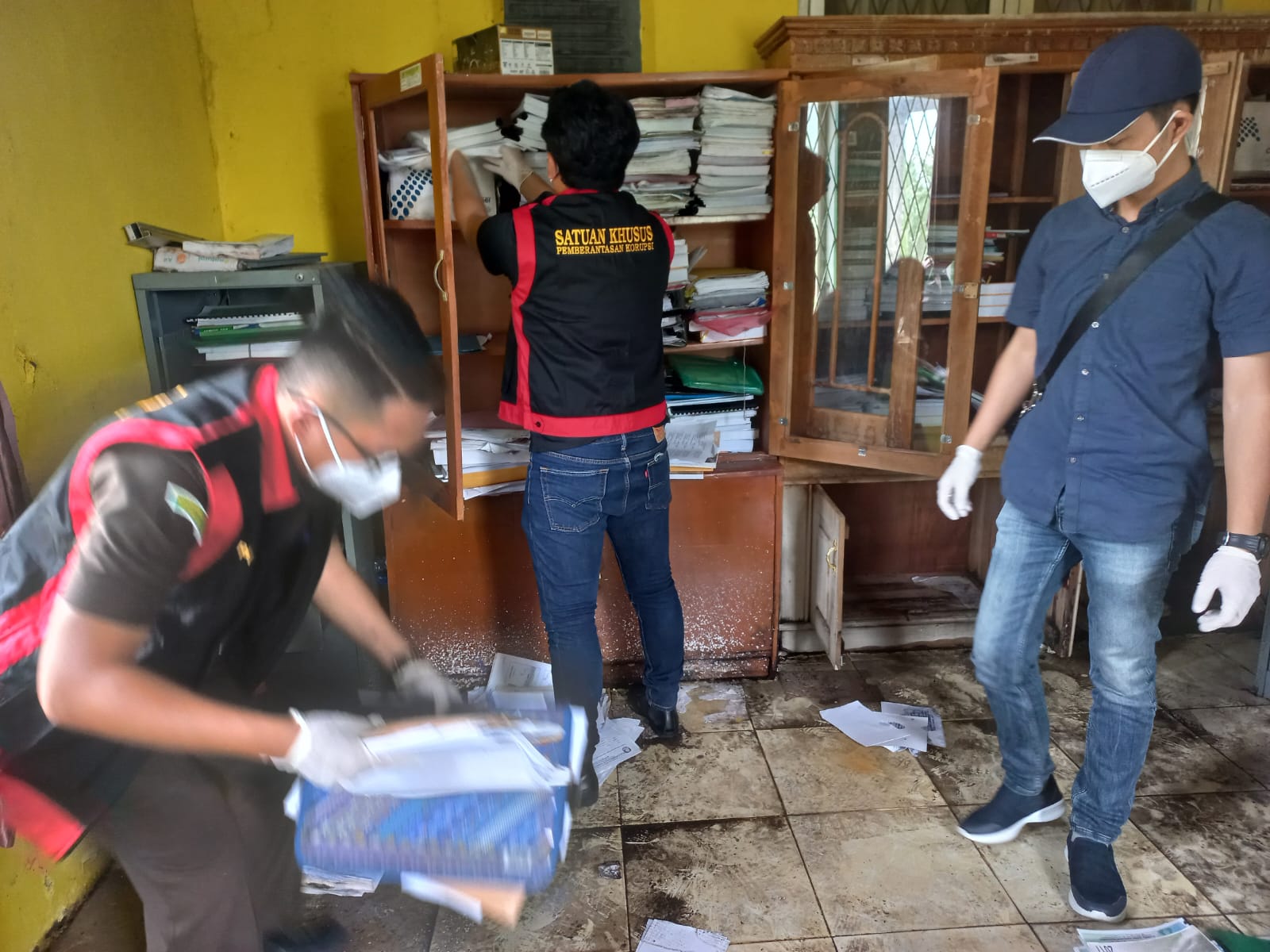 Kejari Bengkulu Tengah Geledah Kantor Bappeda