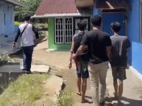 Remaja Ini Mengendap Masuk Rumah Mahasiswi, Dua Pelaku Berjaga di Luar, Akhirnya Ditangkap Polisi