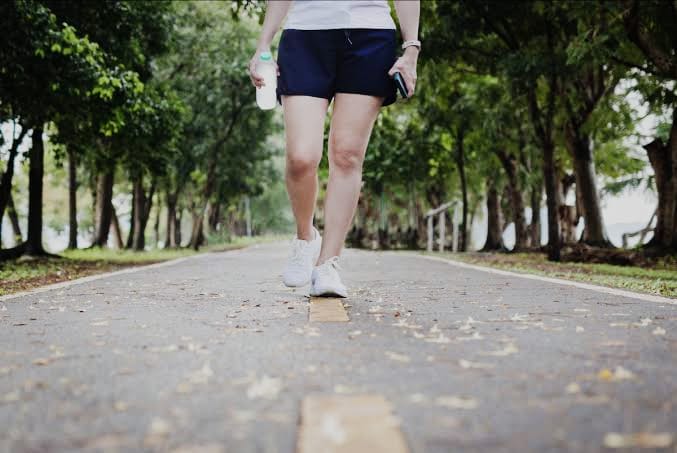 Turunkan Berat Badan Hanya dengan Jalan Kaki? Ini Rahasianya, Bisa Turun 2,7 Kg Dalam Hitungan Minggu