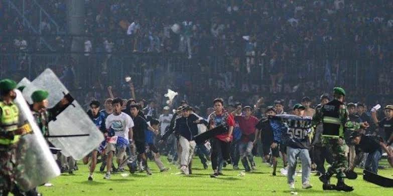 5 Kericuhan Sepak Bola Paling Mengerikan yang Hilangkan Ratusan Nyawa, Salah Satunya di Indonesia