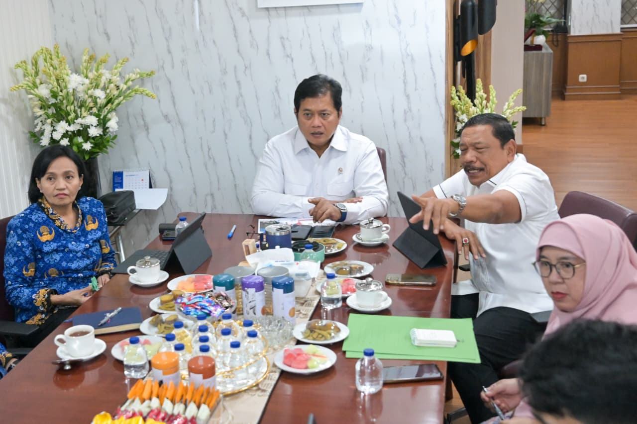 Dorong Kemajuan Wilayah Transmigrasi, Wagub Mian Temui Wamen Transmigrasi Viva Yoga Mauladi