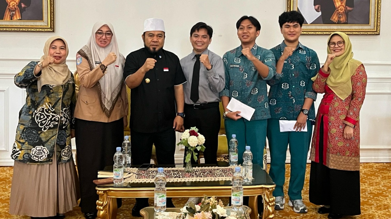 2 Siswa SMA IT IQRA Bengkulu Dapat Beasiswa ke University Of Toronto, Gubernur Helmi Beri Hadiah Rp1 Miliar