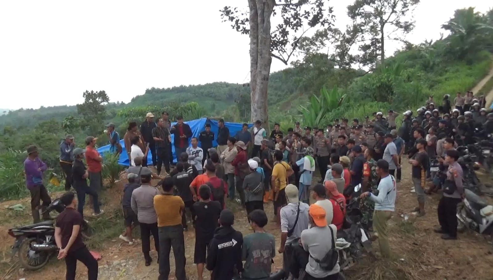 Dedi Mulyadi Pimpin Demo di Kaur, 8 Orang Diamankan Polisi