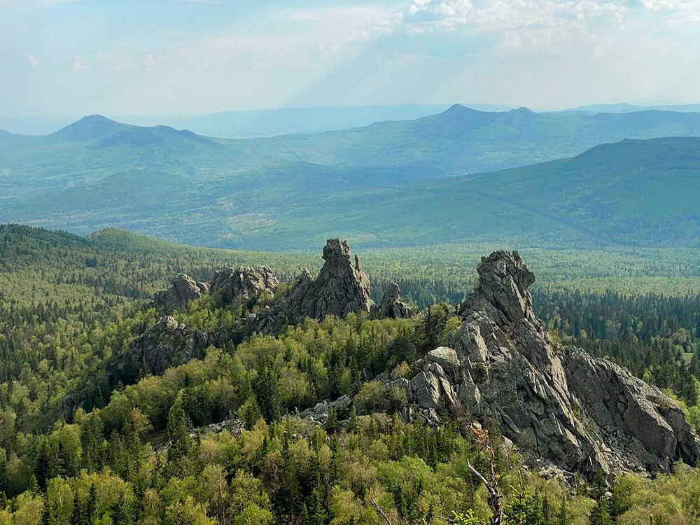 Pegunungan Ural Diyakini Tempat Yajuj Majuj setelah Ditemukan Patung Berusia 11.500 Tahun