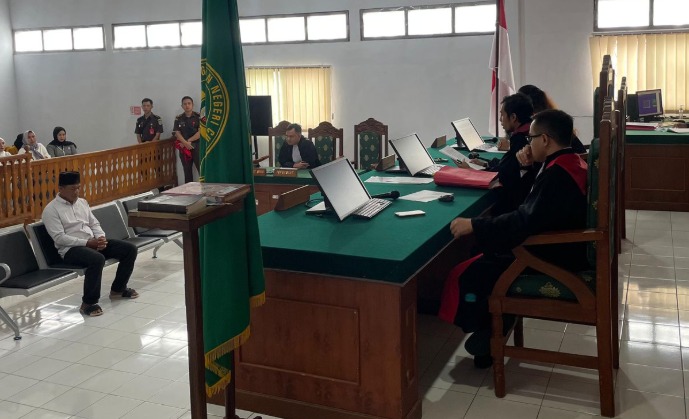 Hakim Pengadilan Negeri Curup, Vonis Mati Terdakwa Pembunuh Istri dan Anak Tiri