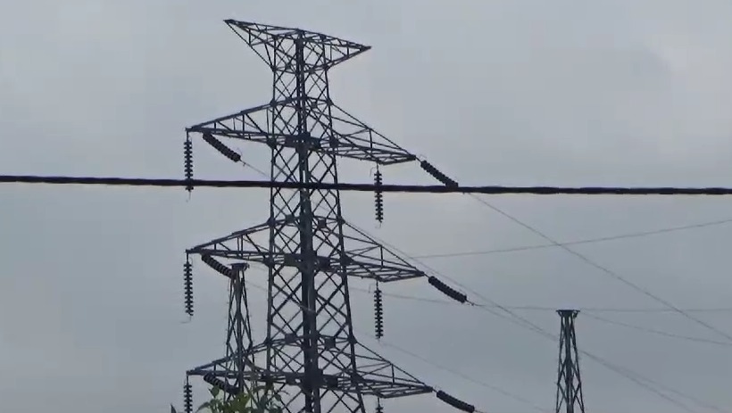 Kaur Bebas dari Lampu Mati, Bupati Pastikan SUTT Rampung Bulan Oktober