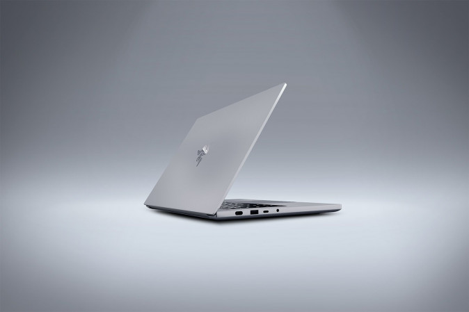 Razer Blade 14 Vs ASUS TUF Gaming A14, Mana yang Kamu Pilih?