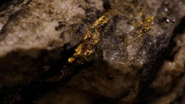 Research Finds 99 Percent of Earth's Gold Stored in This Place