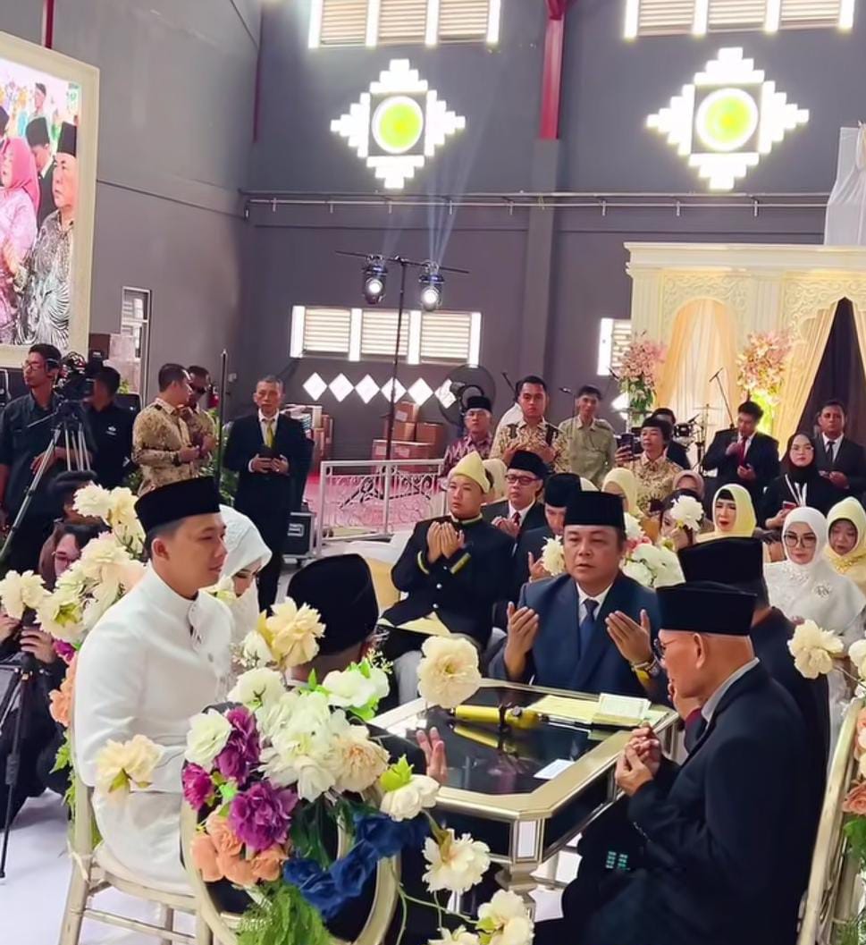 Penuh Khidmad dan Meriah, Begini Suasana Pernikahan Anak Bupati Kaur