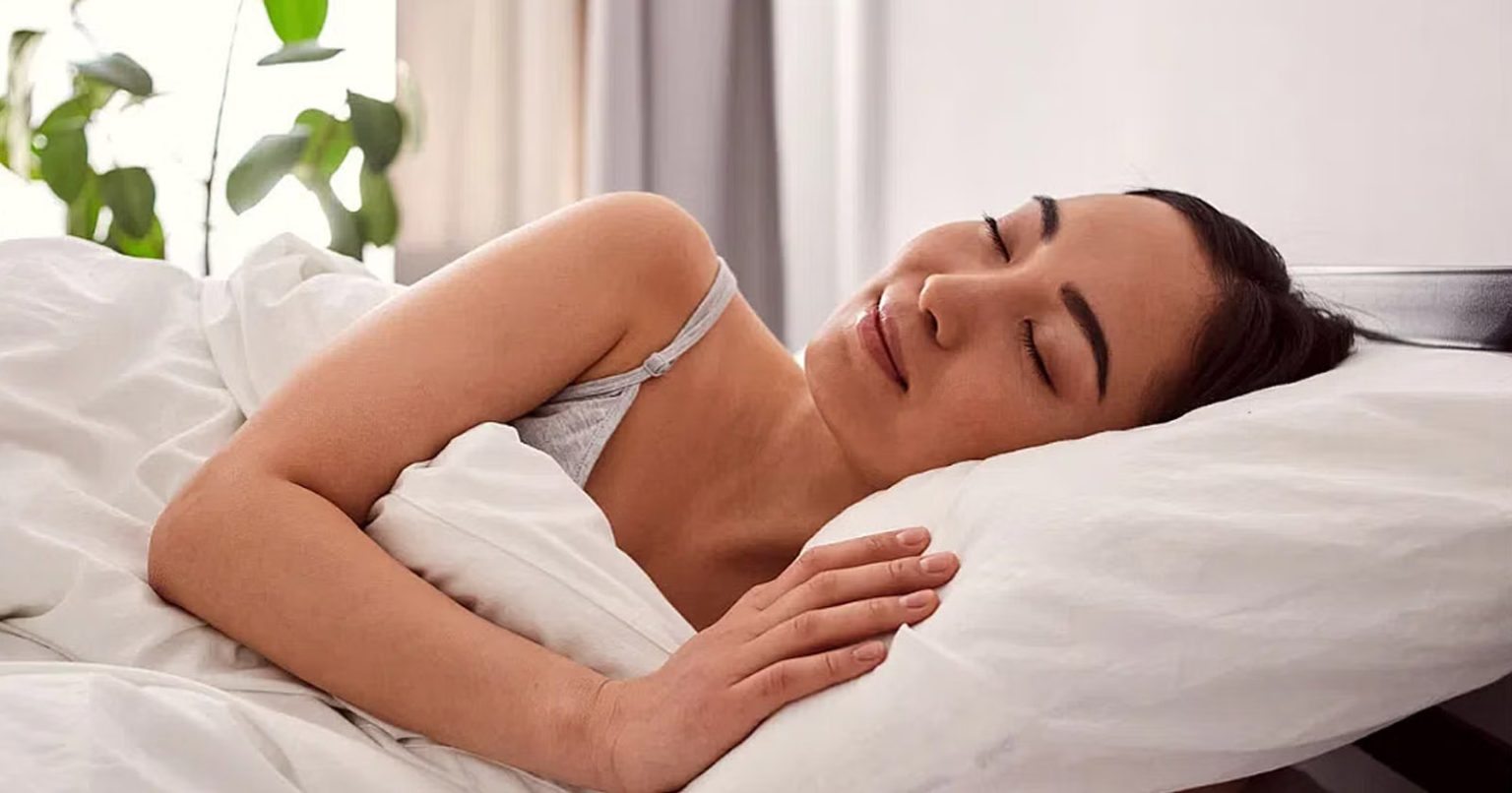 Beli Bantal Gak Bisa Sembarang, Coba 4 Panduan dan 4 Jenis Isi Bantal Ini Supaya Tidur Anda Berkualitas