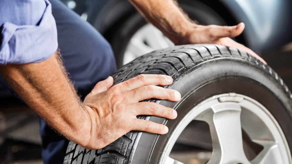 Harganya Semakin Mahal, Begini Cara Merawat Ban Mobil agar Lebih Awet dan Tahan Lama