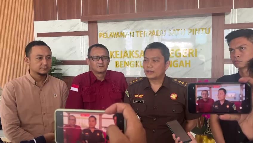 Tahap 2 Tersangka dan Berkas Dugaan Korupsi Proyek Jembatan Taba Terunjam Bengkulu Tengah