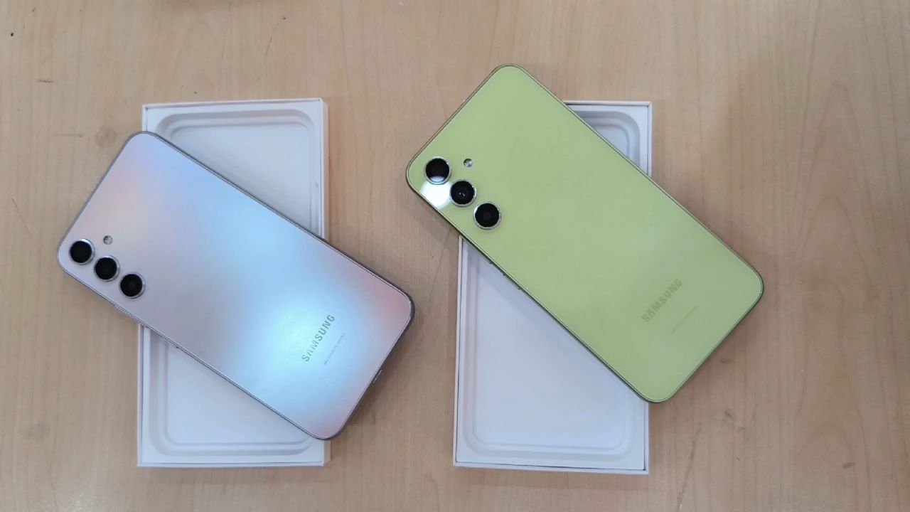 Samsung Galaxy A35 5G Vs Samsung Galaxy A54 5G, Seperti Ini Perbandingan Spesifikasi dan Harganya