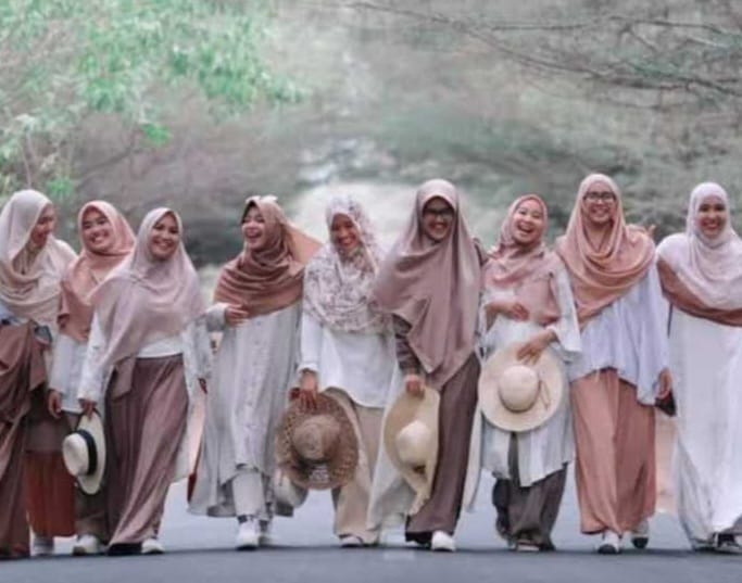 Wanita Islam, Begini Tuntunan Berdandan Agamamu