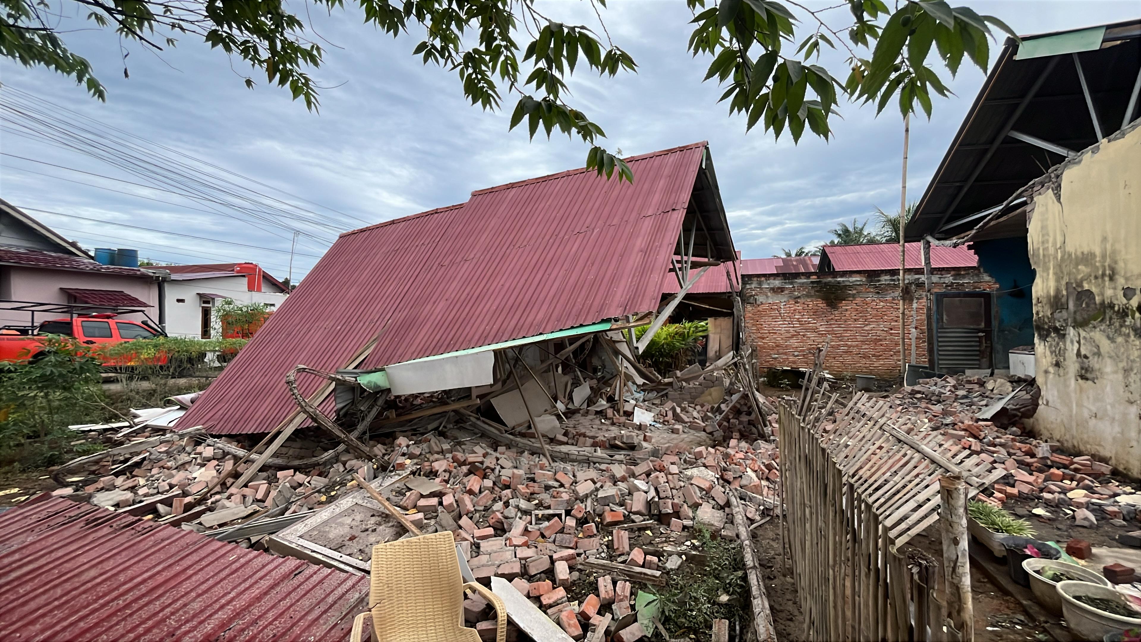 Di Perumahan Rafflesia Kota Bengkulu, 35 Rumah Roboh dan Rusak Akibat Guncangan Gempa 