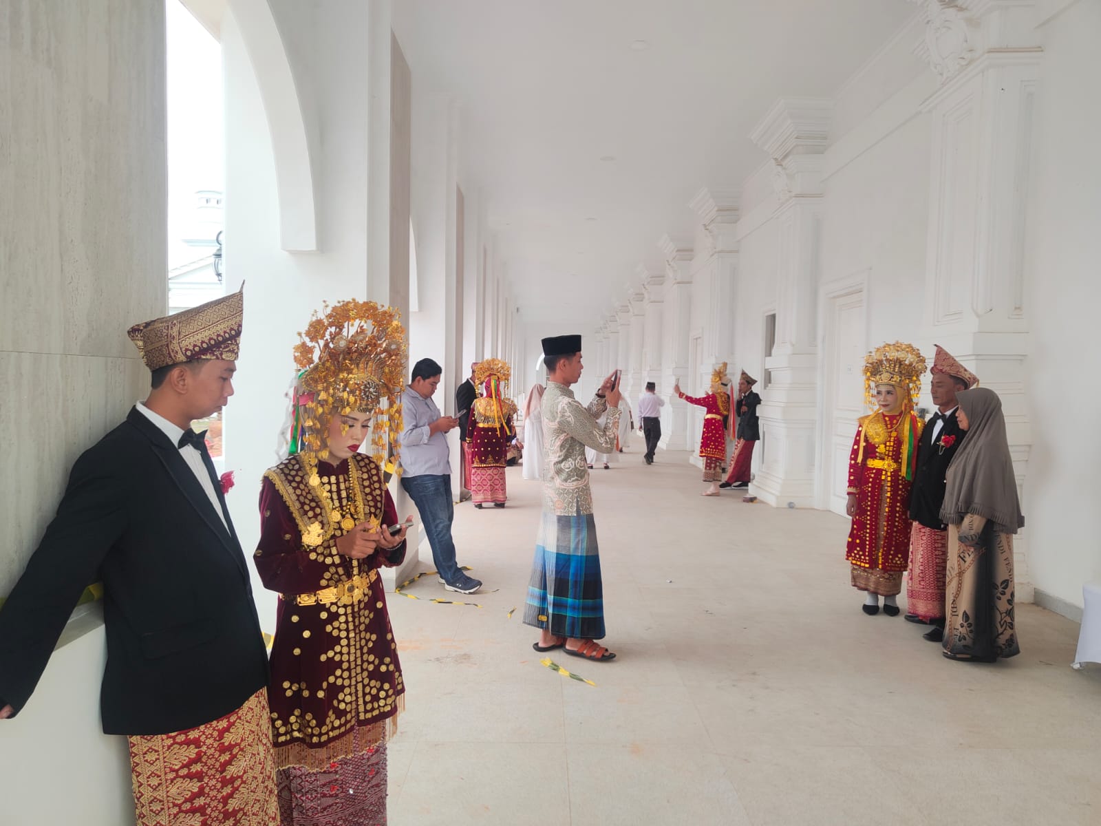 Bahagianya 10 Pasangan Pengantin Ikut Nikah Gratis di Kota Bengkulu
