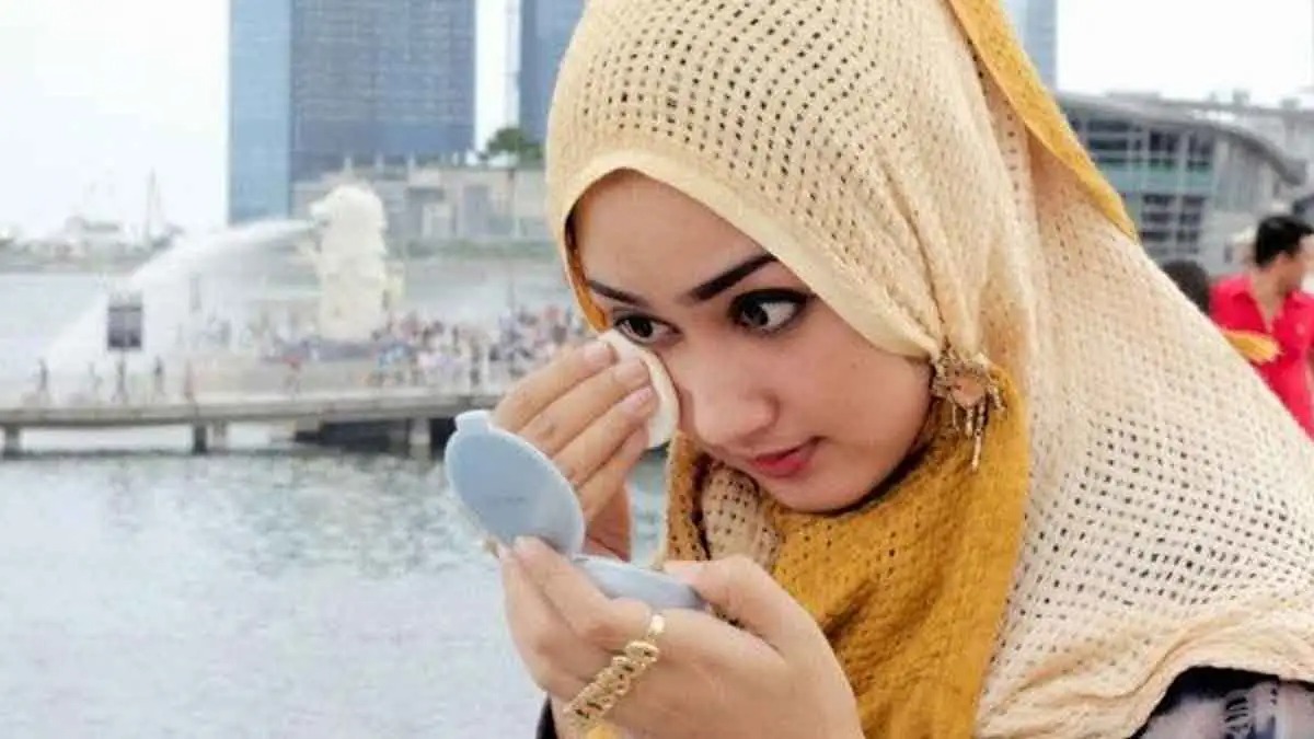 Jangan Sampai Menjadi Dosa, Begini Tuntunan Berdandan Seorang Muslimah