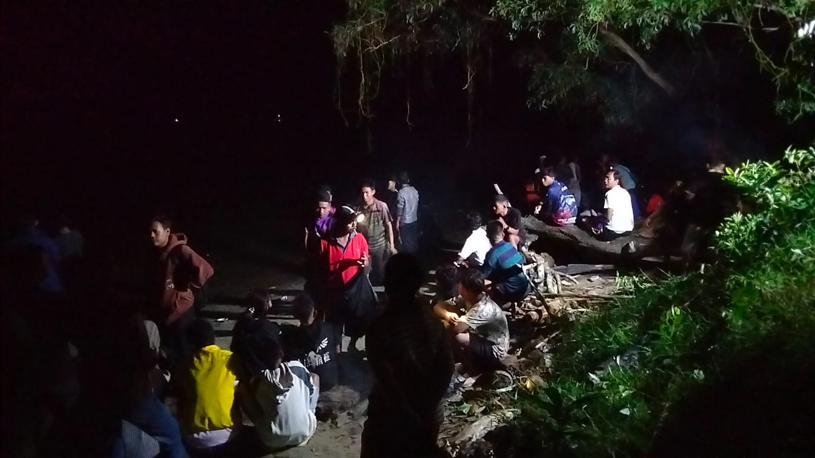 Jelang Tengah Malam, 1 Korban Tenggelam di Jenggalu Belum Ditemukan