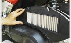 8 Oli Matic Terbaik Untuk Honda Vario, Begini Cara Bersihkan Filter Udara di Rumah Biar Motor Ngacir