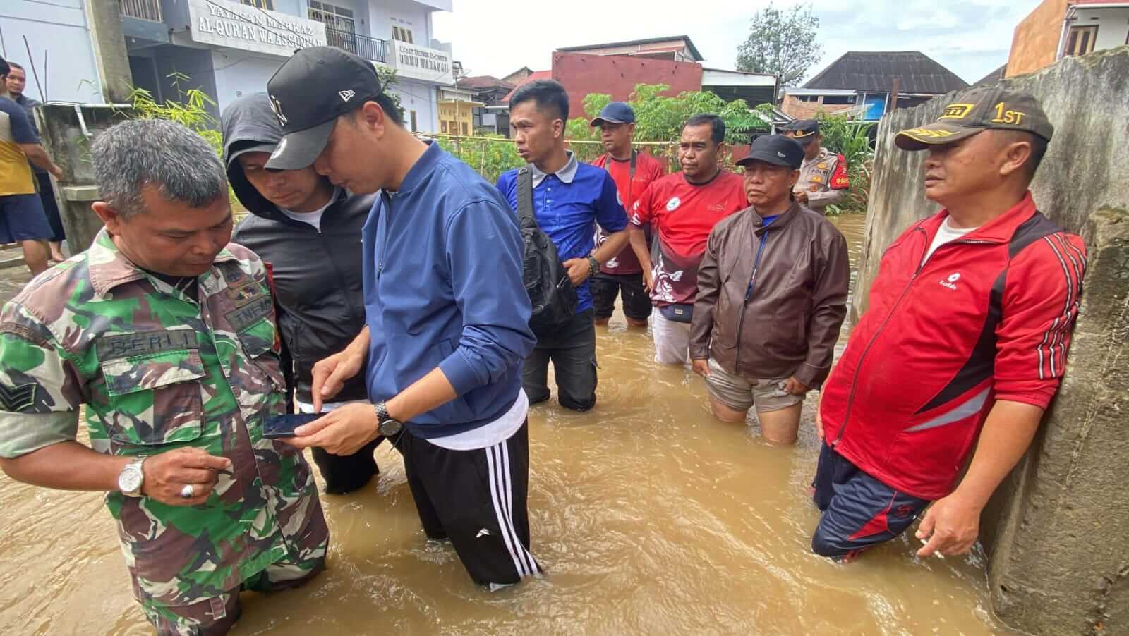 Kota Curup Kebanjiran, Warga Takut Masuk Rumah Lantaran Banyak Ular