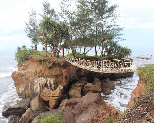 Rekomendasi 8 Destinasi Wisata untuk Libur Nataru 2024 di Bengkulu