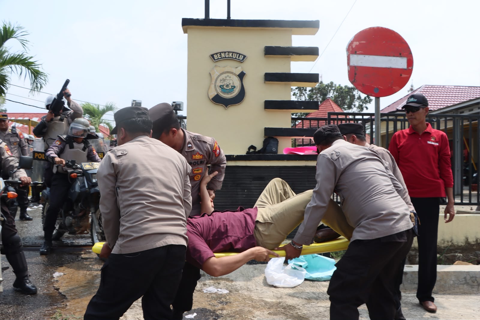 Polres Seluma Gelar Simulasi Sispamkota dengan Skenario Penanganan Unjuk Rasa Isu Agraria