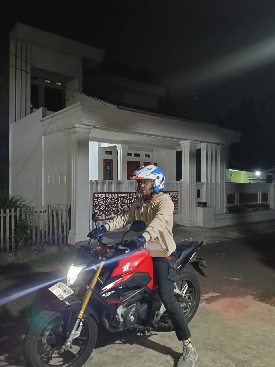 Astra Motor Bengkulu Bagikan Tips #Cari_Aman Saat Berkendara Malam Hari
