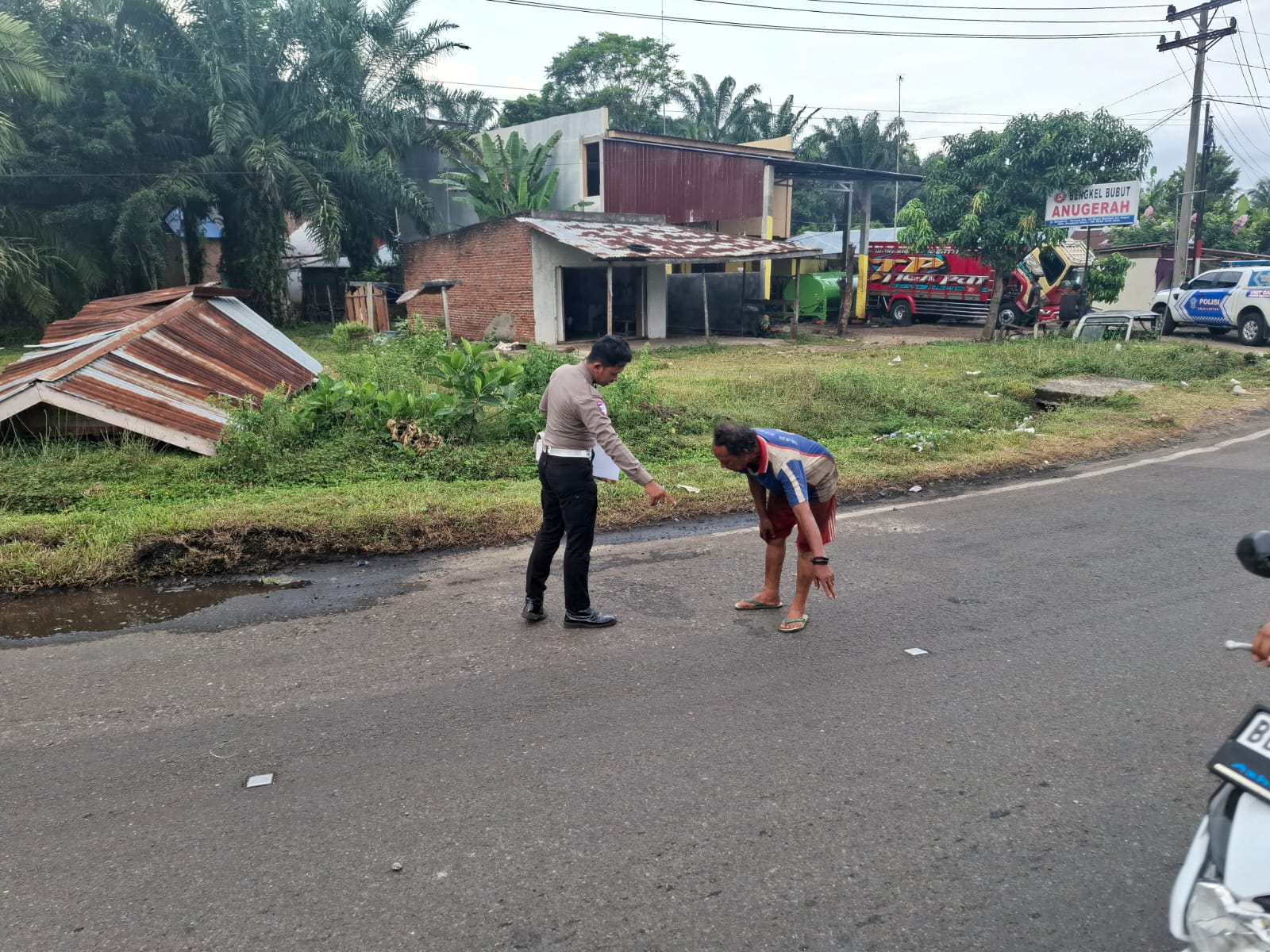 Tragis, Bocah 10 Tahun Tewas Tertabrak Truk saat Menyeberang di Jalan Raya Pakai Sepeda