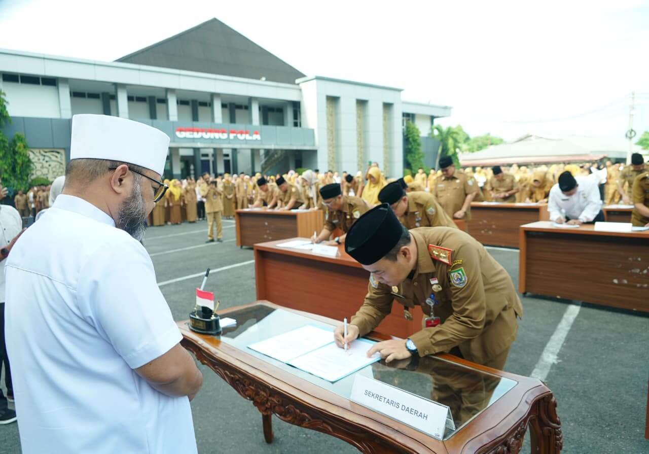 ASN Pemprov Bengkulu Tanda Tangan Surat Pernyataan Tolak Pungli dan Gratifikasi
