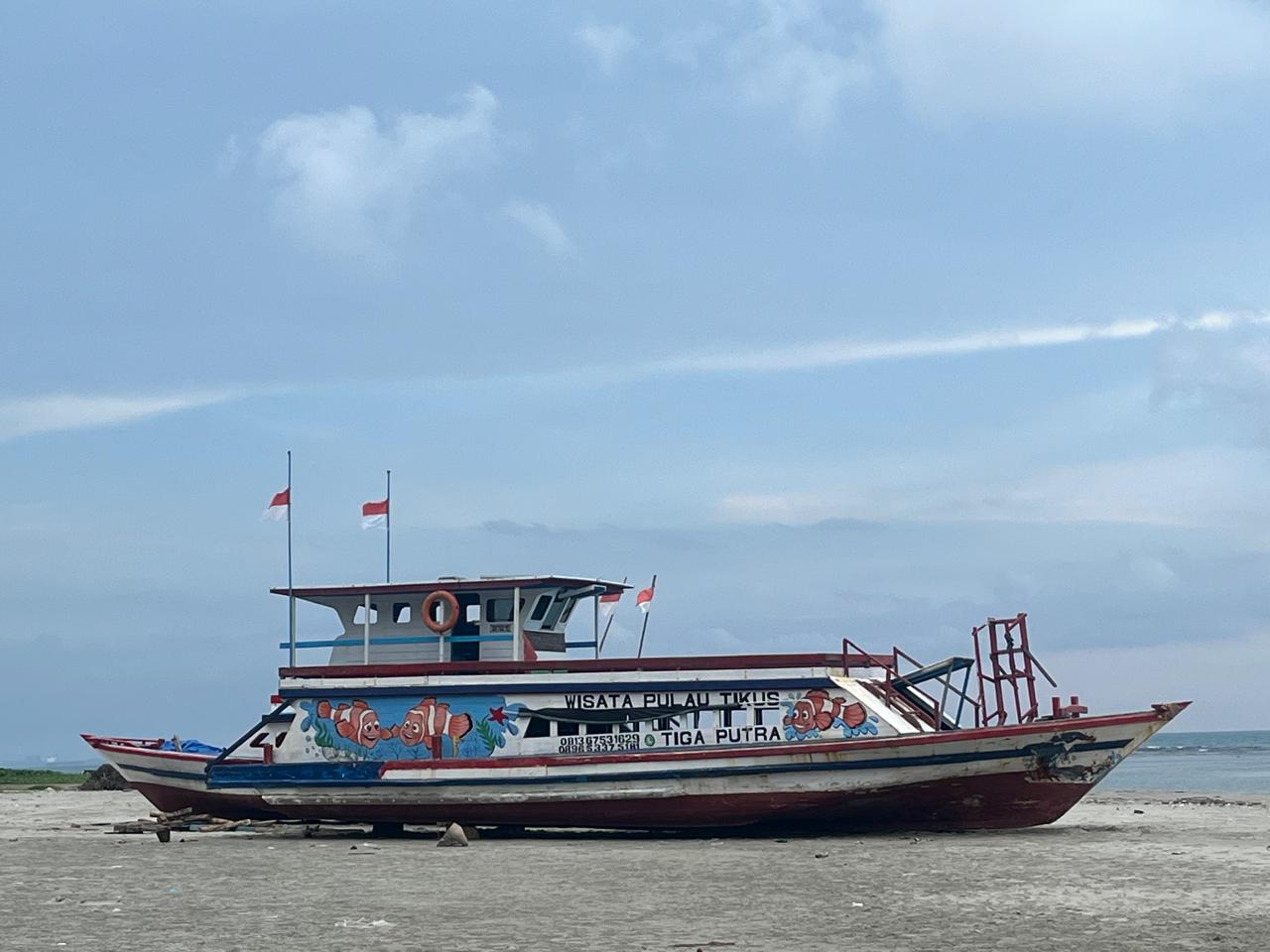 Bolehkah Orang Tidak Bisa Berenang Naik Kapal? Begini Tips Aman Sebelum Berlayar