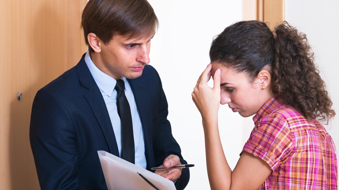 Ini yang Bakal Terjadi Sama Kamu jika Sering Balas Chat Debt Collector