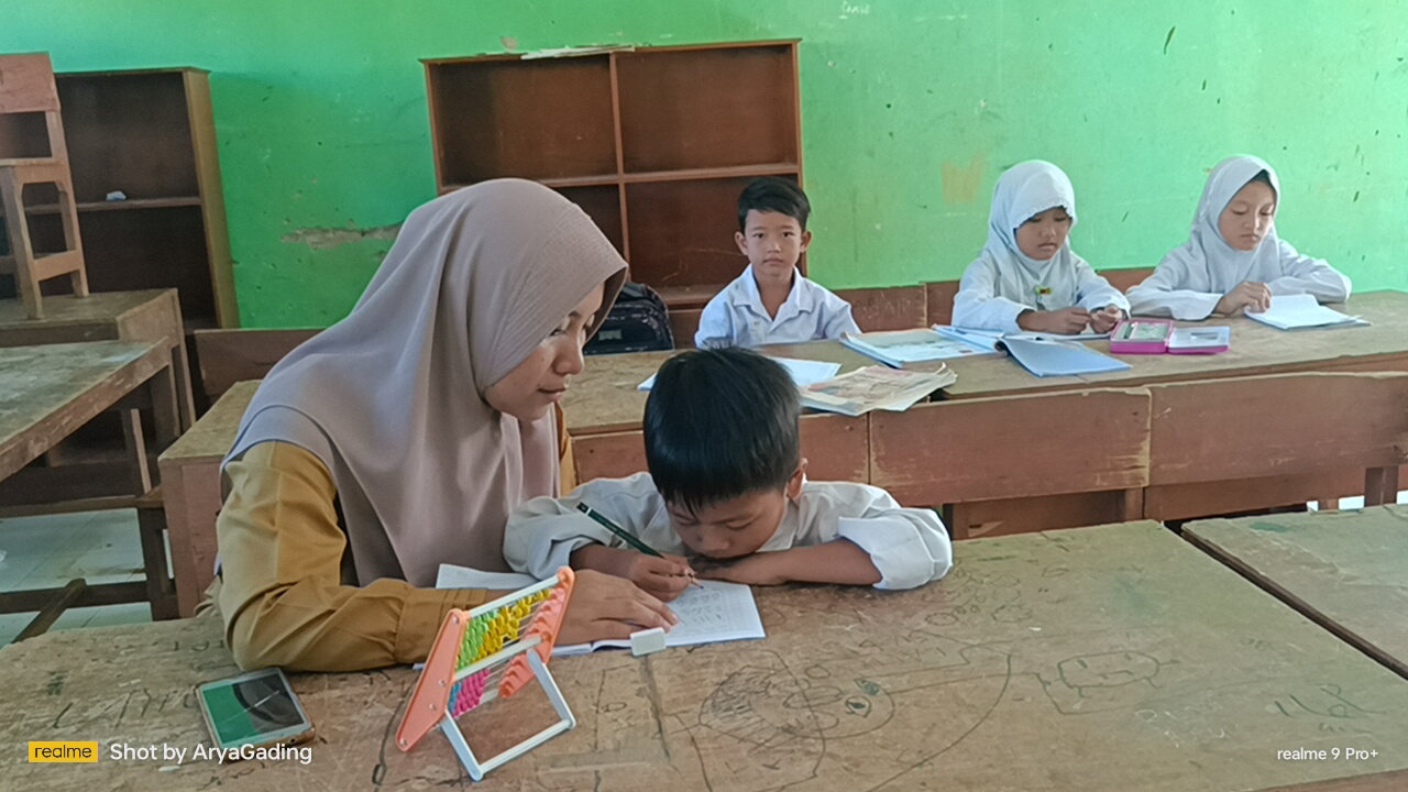 Sedihnya Guru SDN 116 Seluma, Tahun Ajaran Baru Hanya Menerima 1 Murid