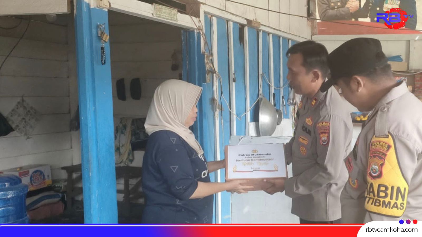 Polres Mukomuko Berbagi, Warga V Koto Dapat Sentuhan Bansos