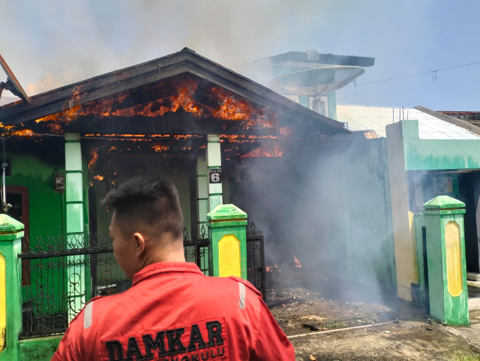 Rumah Warga Pepabri Kota Bengkulu Ludes Terbakar, Api Berasal Dari Meteran Listrik 