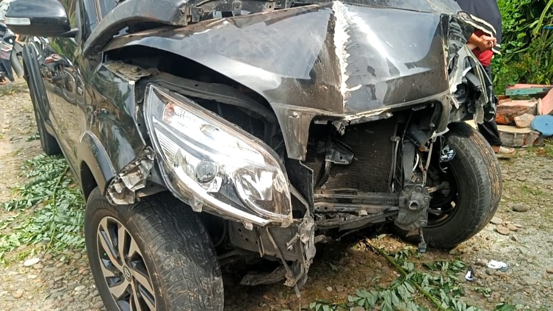 Mobil Plat Dinas Hantam Rumah Warga di Seluma, Begini Kondisi Sopir dan Penumpangnya