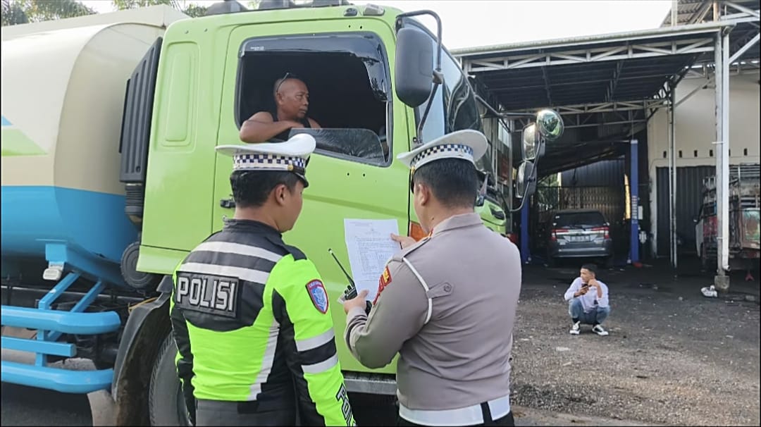 Sat Lantas Polres Mukomuko Gencar Tertibkan Truk ODOL