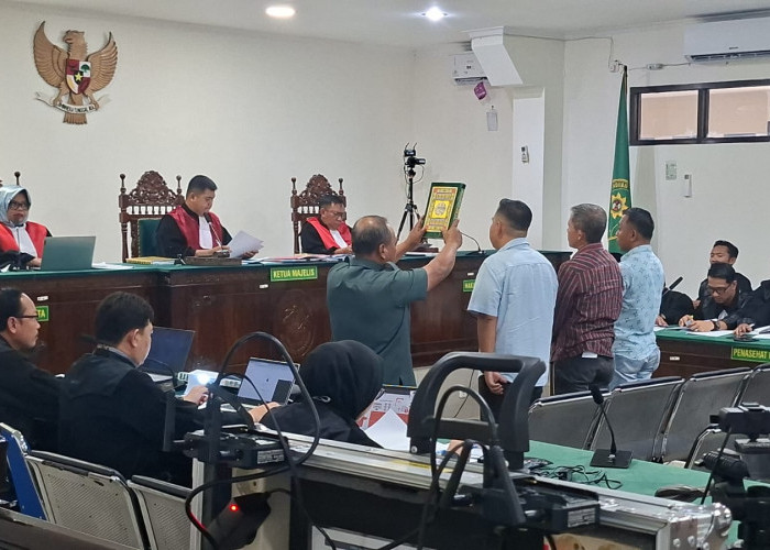 Sidang Fee Proyek Ijon Rejang Lebong: Saksi Ngaku Diminta Fee 15 Persen, Fikri Bantah