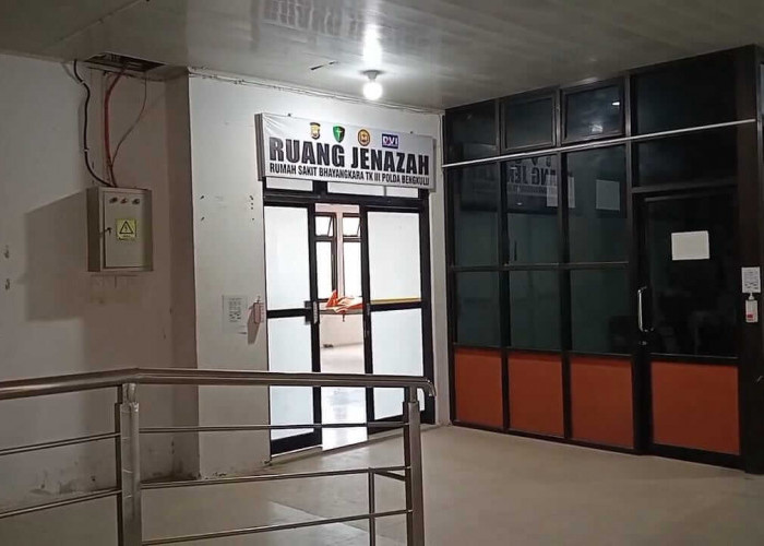 Penemuan Mayat: Korban Ditemukan Istri dan Anak Terbujur Kaku di Atas Kasur 