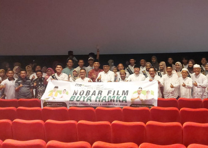 Ajak Anak Yatim, MES Bengkulu dan Gubernur Rohidin Nobar Film Buya Hamka di XXI 