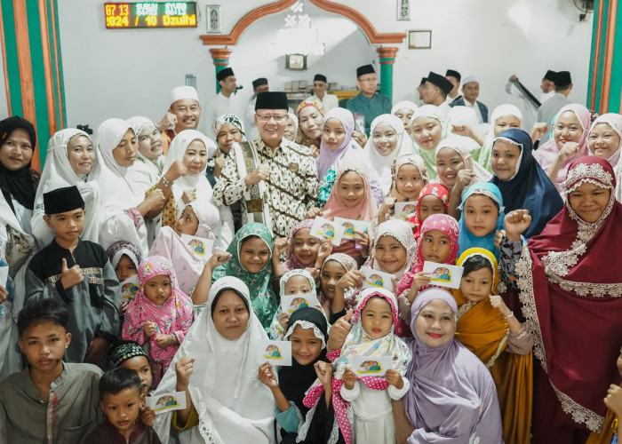 Sholat Idul Adha di Bengkulu Tengah, Gubernur Bengkulu Ajak Umat Muslim Teladani Karakter Nabi Ibrahim AS