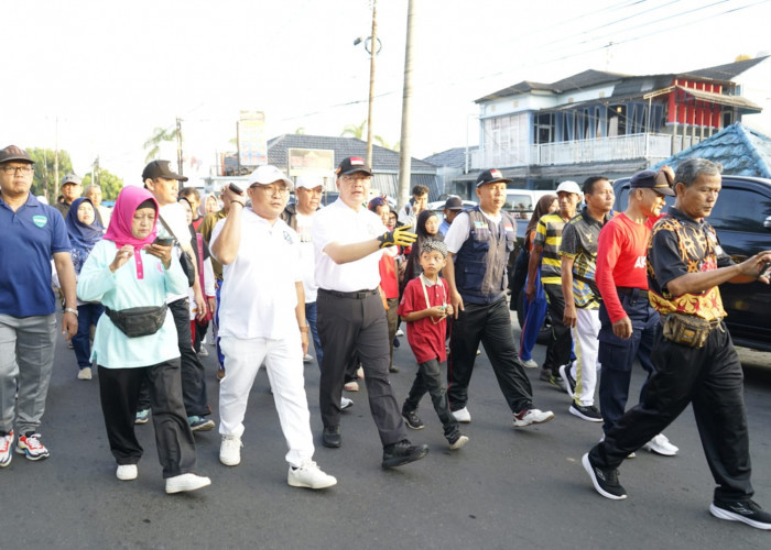 Ribuan Masyarakat Bengkulu Padati Jalan Santai Pilkada Damai HUT Harian Rakyat Bengkulu   